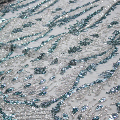 Tulle Alta Moda | Motivo Arabesco con Ricamo di Paillettes e Coralli Blu Celeste e Argento