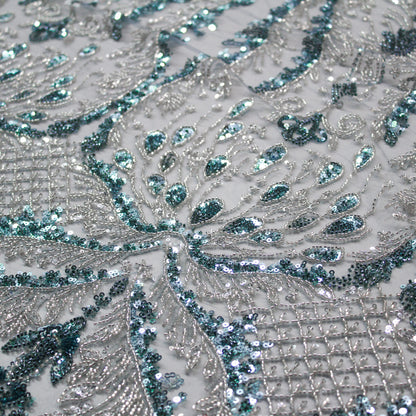 Tulle Alta Moda | Motivo Arabesco con Ricamo di Paillettes e Coralli Blu Celeste e Argento