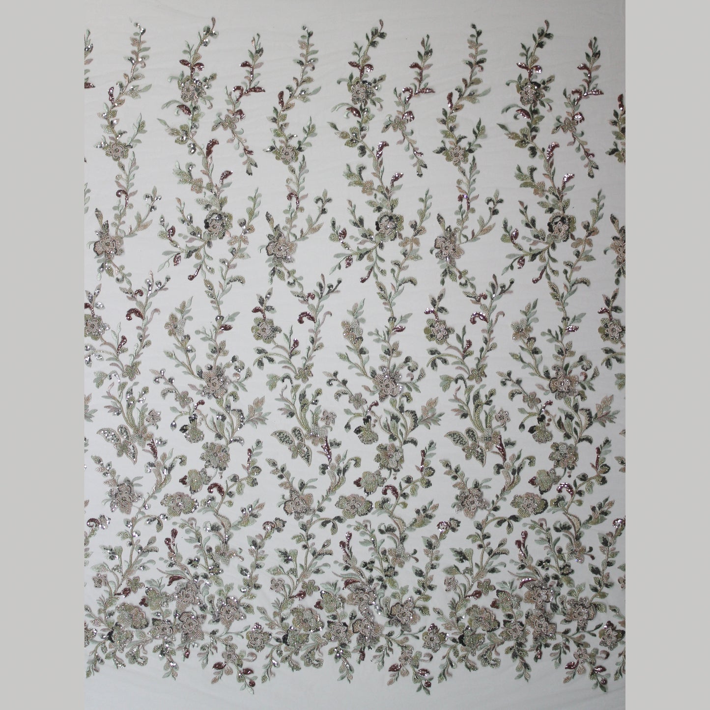 Tulle Alta Moda | Ramage di Fiori 3D a Degradé con Perline, Coralli e Paillettes