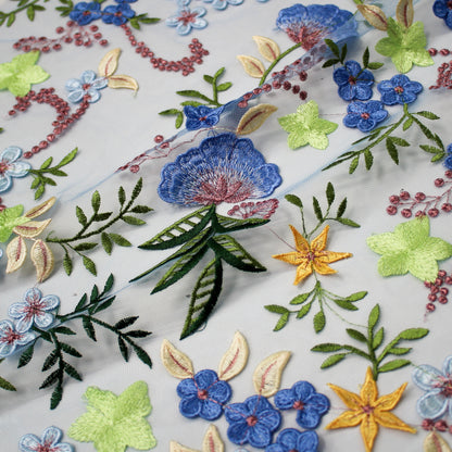 Tulle Alta Moda | Ramage di Fiori 3D a Stella e Nuvoletta Multicolor a Sviluppo Verticale