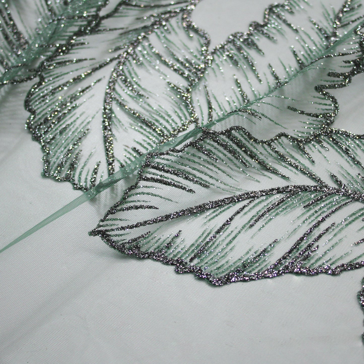 Tulle Glitter con Motivo a Foglie Rampicanti