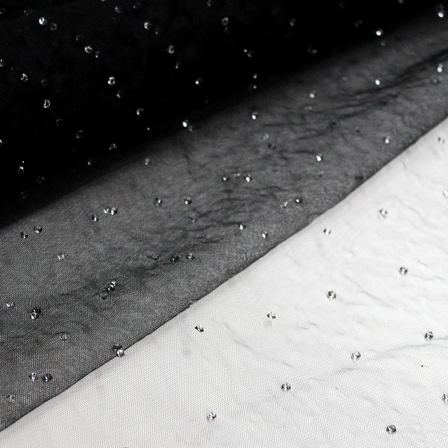 Tulle Leggero con Applicazione di Strass Cristallo