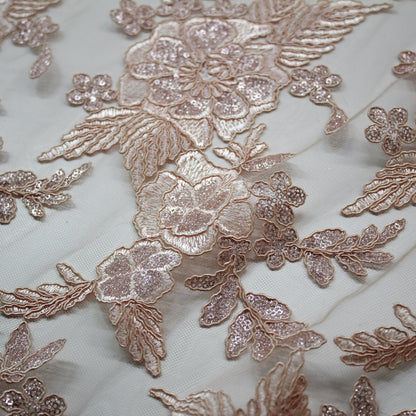 Tulle Ricamato a Filo | Mazzi di Fiori in Rebrodé con Paillettes
