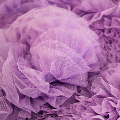 Tulle Ricamato con Balze e Rouches