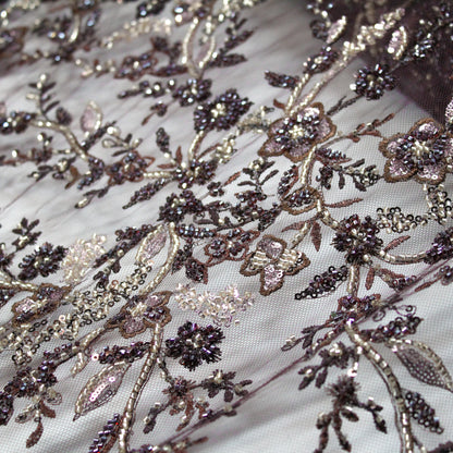 Tulle Ricamato con Motivo Floreale, Coralli e Paillettes