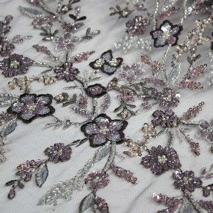 Tulle Ricamato con Motivo Floreale, Coralli e Paillettes