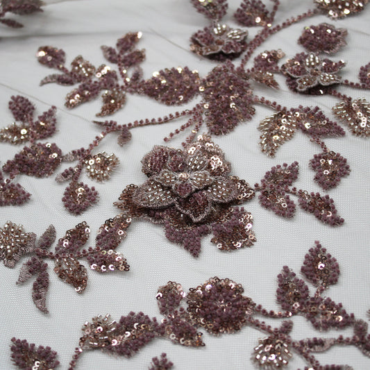Tulle Ricamato con Degradè di Fiori 3D, Paillettes e Coralli
