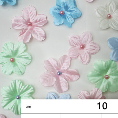 Tulle Ricamato con Fiori 3D Degradè in Organza Multicolor con Perlina