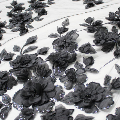 Tulle Ricamato con Fiori in Organza, Perline, Coralli e Paillettes