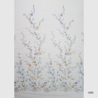 Tulle Ricamato con Fiori in Tulle Sfumato, Foglie, Paillettes e Coralli