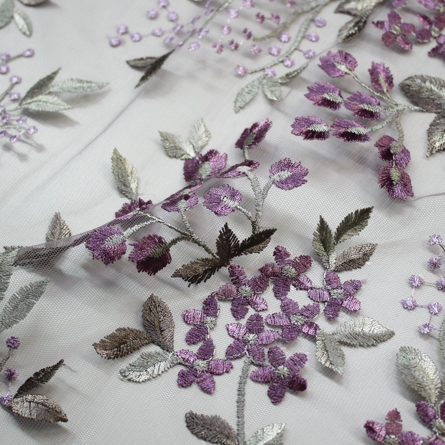 Tulle Ricamato Lavanda Fiori Piccoli Lurex