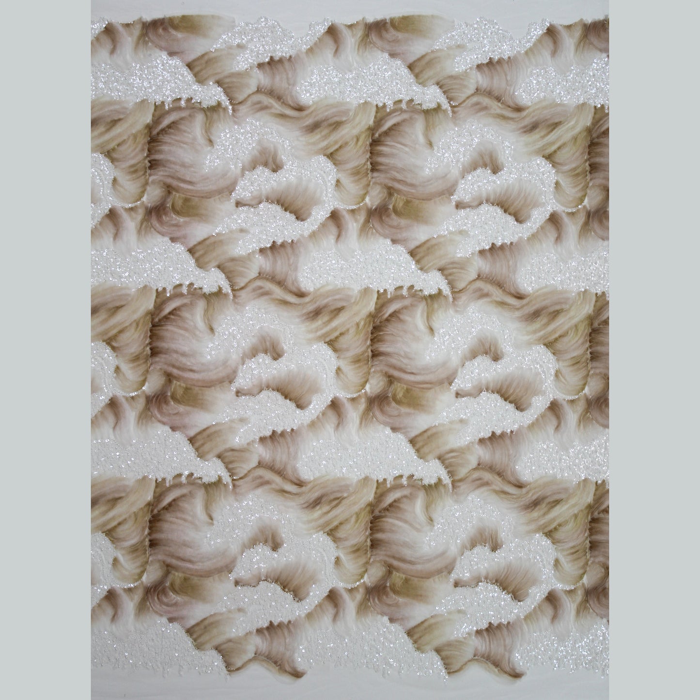 Tulle Ricamato con Motivo ad Onde, Tulle, Paillettes e Coralli