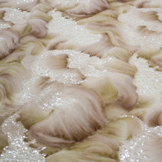 Tulle Ricamato con Motivo ad Onde, Tulle, Paillettes e Coralli