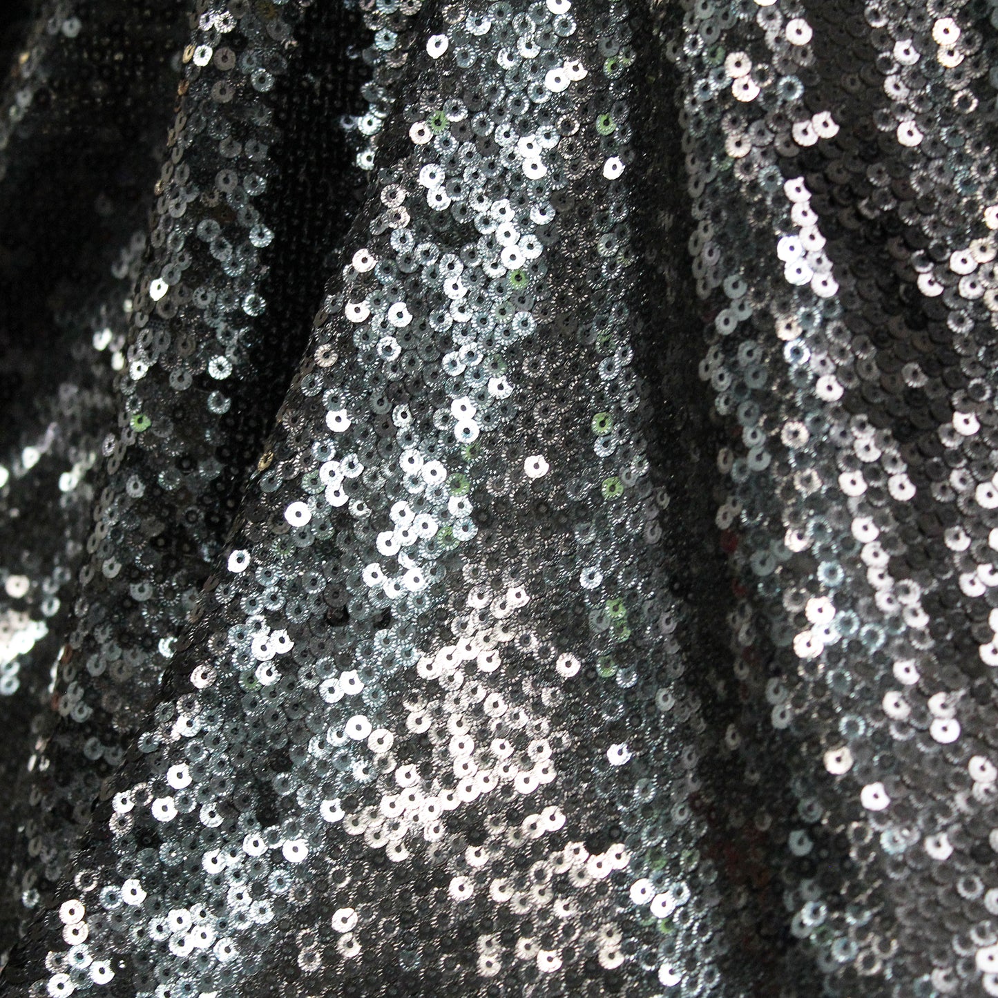 Tulle Ricamato con Paillettes a Campo Pieno Tono su Tono