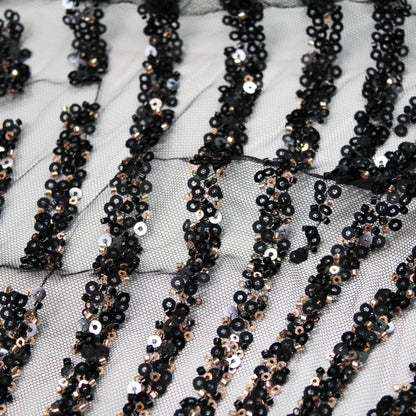 Tulle Ricamato Paillettes e Coralli con Effetto Arabesco