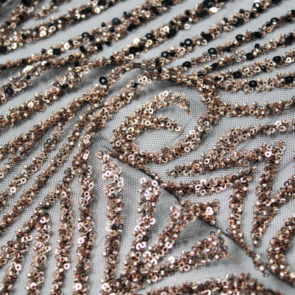 Tulle Ricamato Paillettes e Coralli con Effetto Arabesco