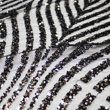 Tulle Ricamato Paillettes e Coralli con Effetto Arabesco