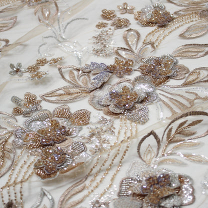 Tulle Ricamato con Petali di Fiori 3D, Paillettes, Perline e Coralli