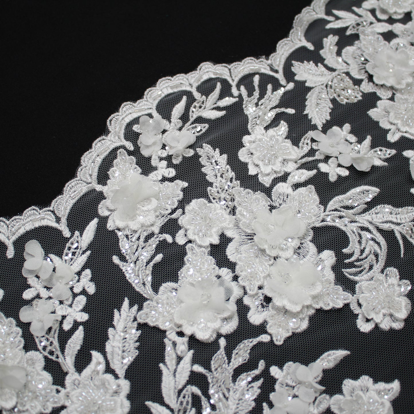 Tulle Alta Moda | Tulle Ricamato Sposa 3D a Filo e Corallini con Ramage e Tralci Floreali | TRW2926