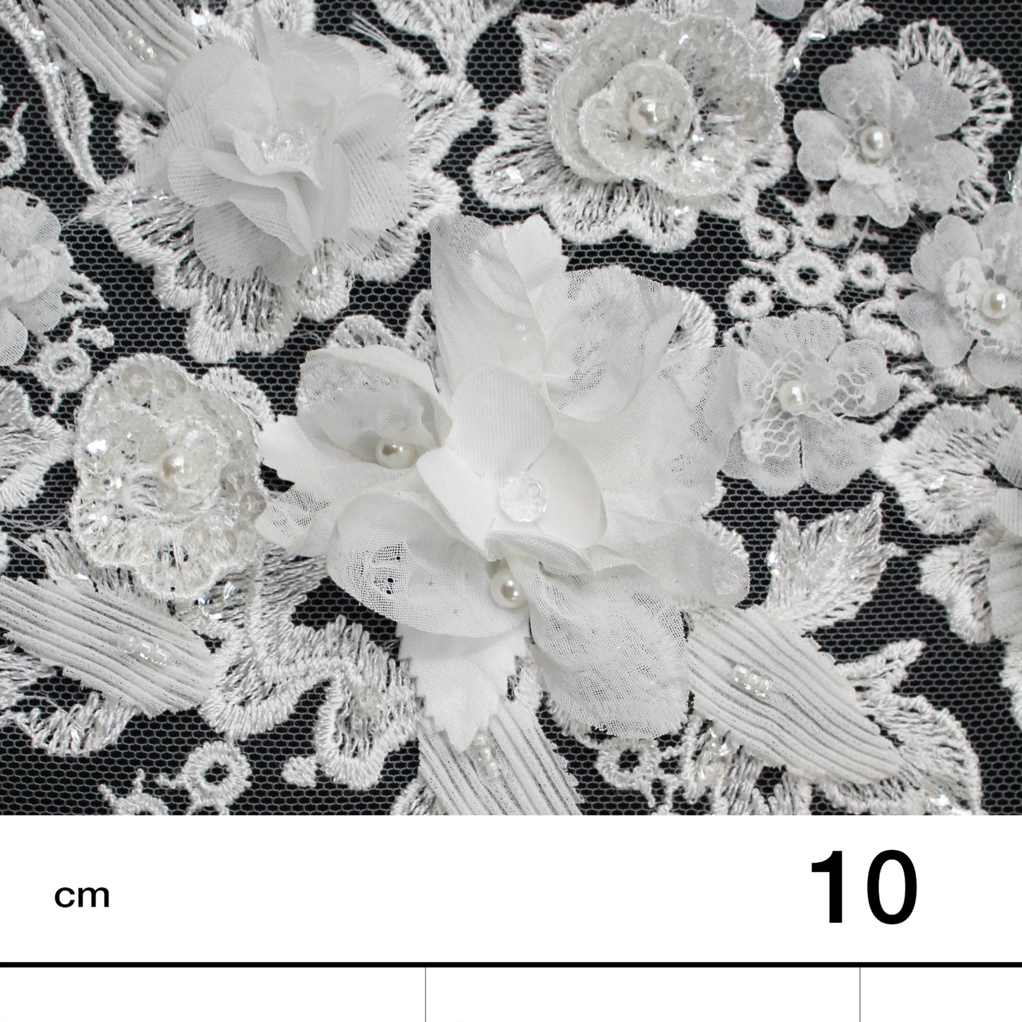 Tulle Alta Moda | Tulle Ricamato Sposa con Bande Orizzontali di Ramage Floreale, Fiori 3D e Perline | TRW2847