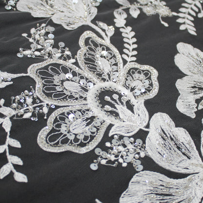 Tulle Alta Moda | Tulle Ricamato Sposa a Filo con Paillettes, Perline e Corallini a Ramage di Fiori Grandi | TRW3462