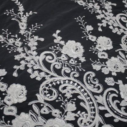 Tulle Alta Moda | Tulle Ricamato Sposa a Filo e Rebrodato con Ramage Floreale e Motivo Paisley | TRW3728