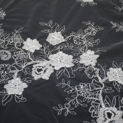 Tulle Alta Moda | Tulle Ricamato Sposa a Filo con Rebrodatura, Paillettes e Ramage Floreale | TRW3502