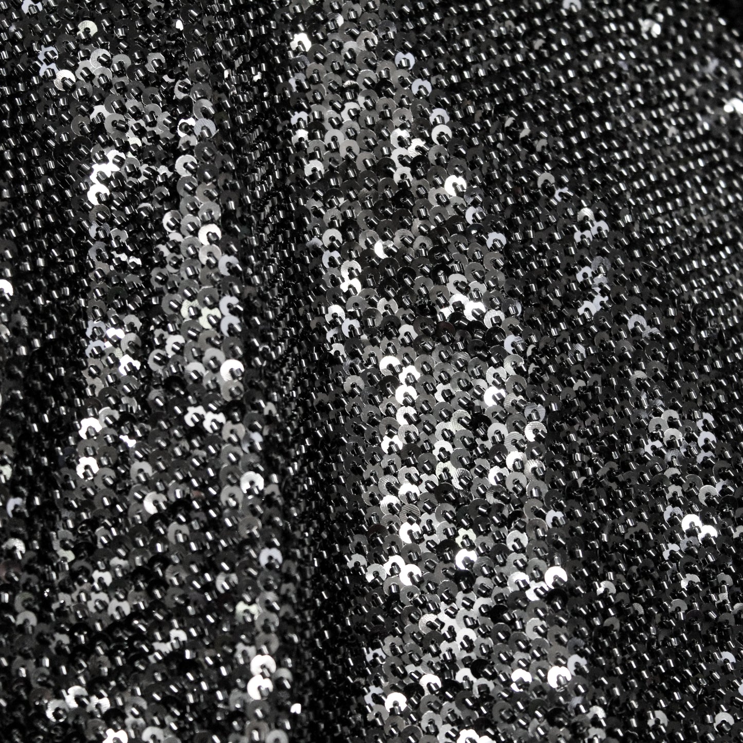 Tulle Tinta Unita Ricamato con Paillettes e Coralli a Campo Pieno